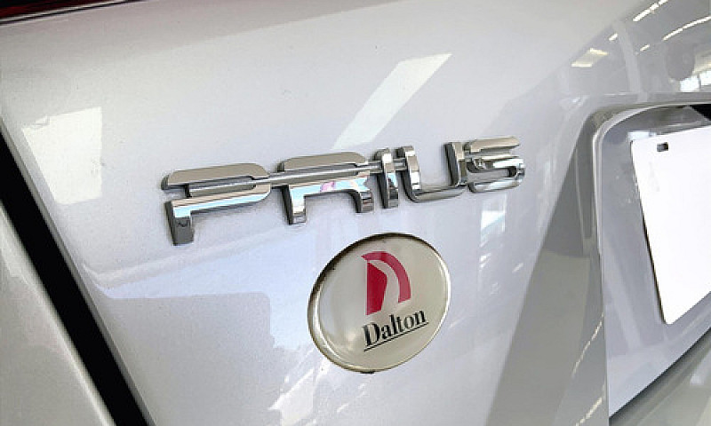 Toyota Prius 2020...