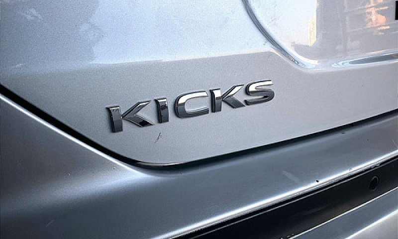 Nissan Kicks 2023...