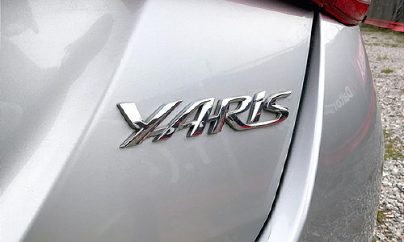 Toyota Yaris 2022...