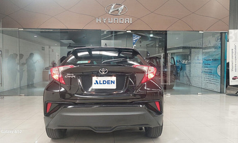 Toyota  C-Hr  2018...