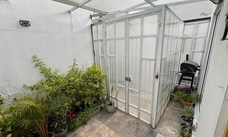Casa En Venta, Lázar...