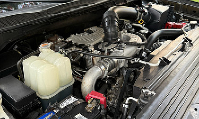 Nissan Titán Xd Ls 2...