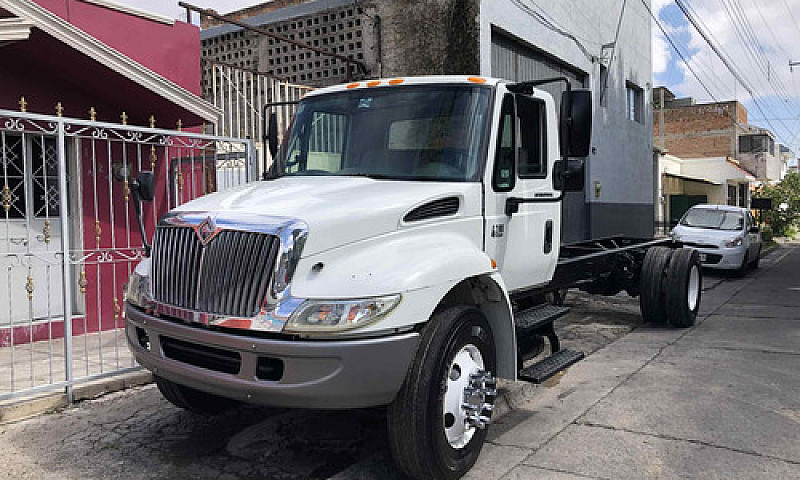 Camion International...