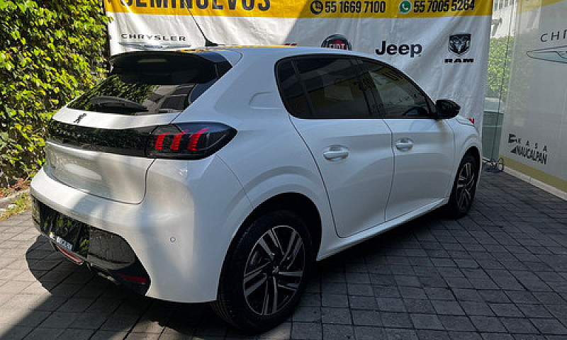 Peugeot 208 2023...