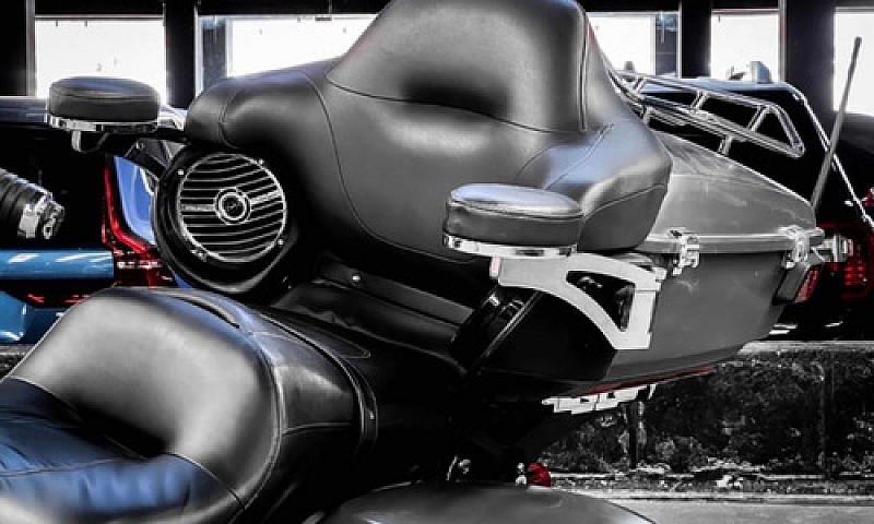 Harley-Davidson Exce...