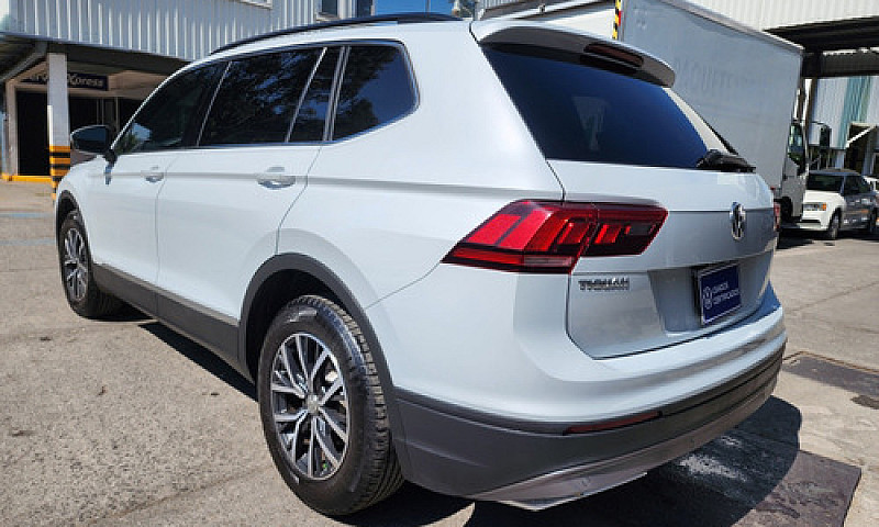 Volkswagen Tiguan 1....
