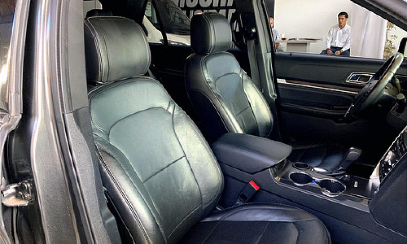 Ford Explorer 2018...