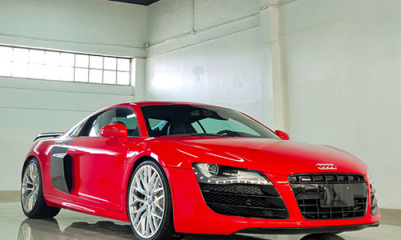 Audi R8 5.2L V10 Qua...