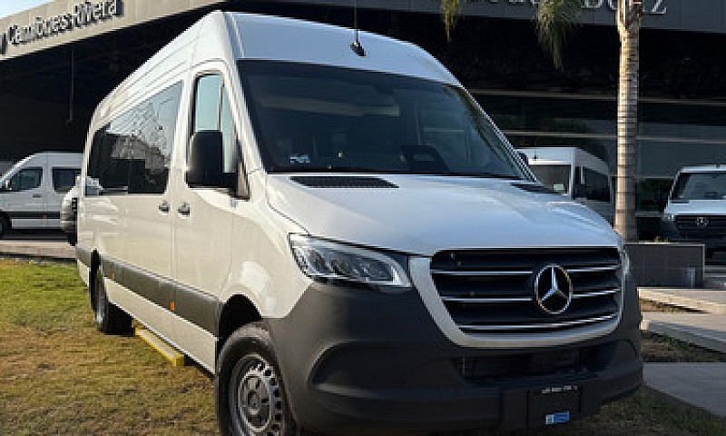 Mercedes-Benz Sprint...