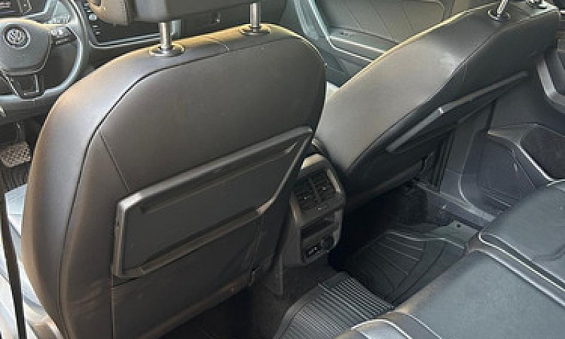 Volkswagen Tiguan 1....