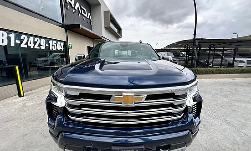 Chevrolet Cheyenne 2...