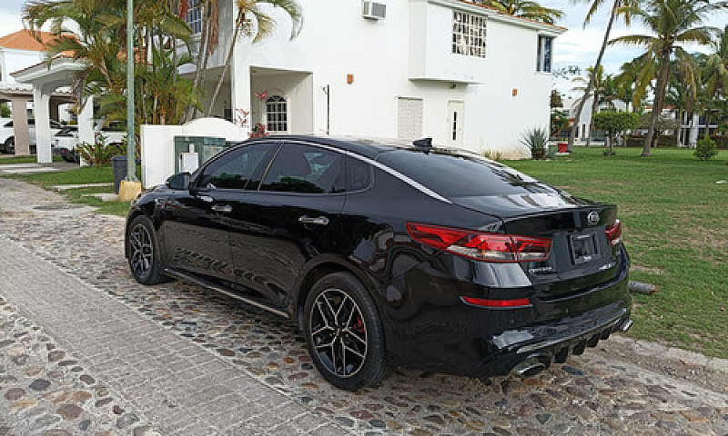 Kia Optima 2.0 L Tur...