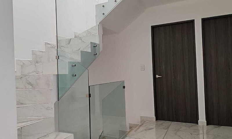 Casa En Venta Equipa...