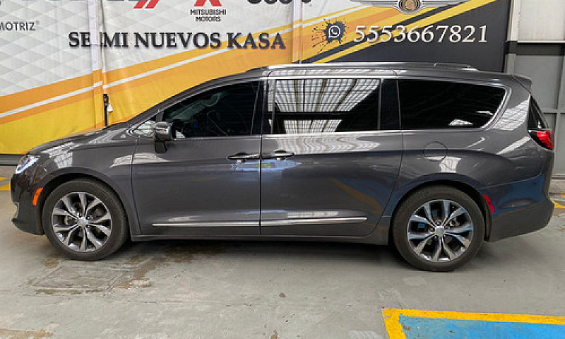 Chrysler Pacifica 20...