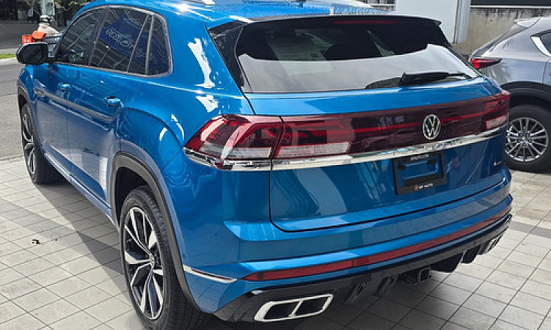 Volkswagen Cross Spo...