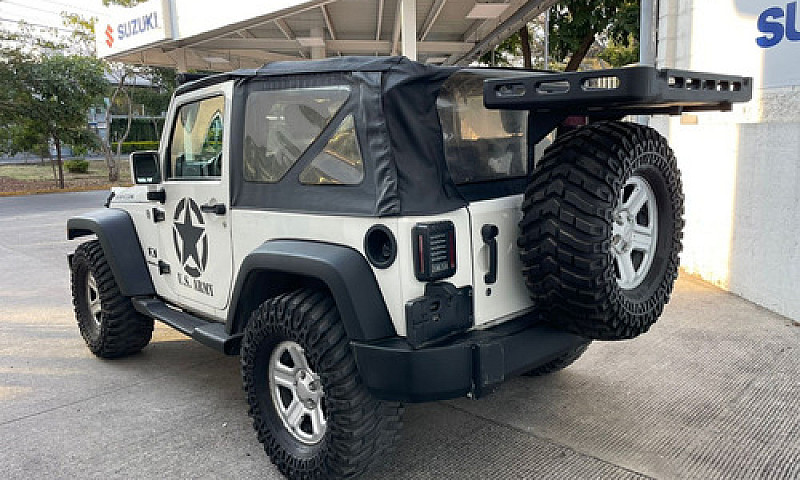 Jeep Wrangler X Base...
