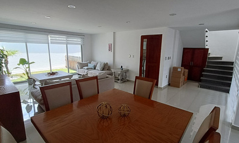 Moderna Casa En Priv...