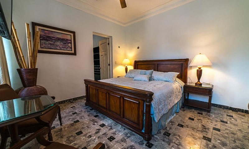 Residencia Con Gran ...
