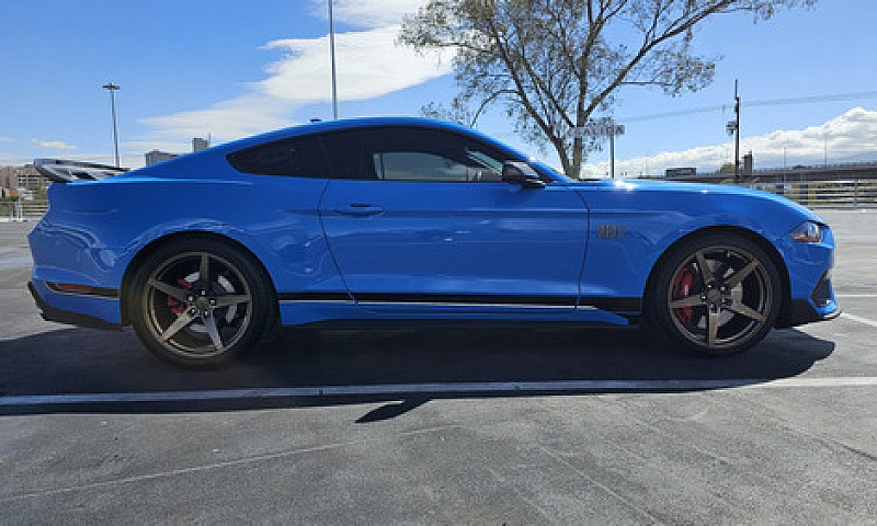 Ford Mustang Mach 1 ...