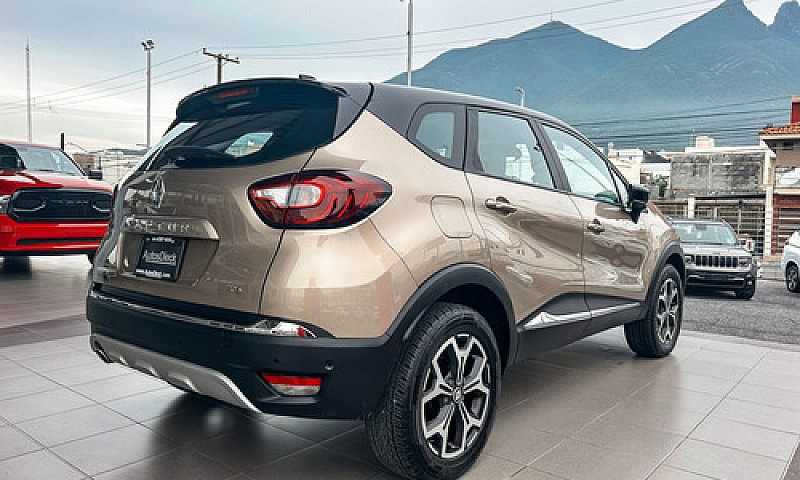 Renault Captur 2022...