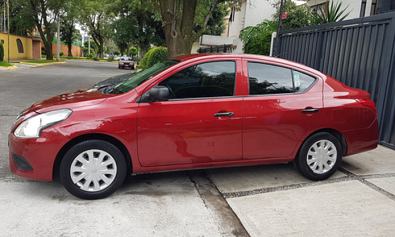 Nissan Versa 1.6 Dri...