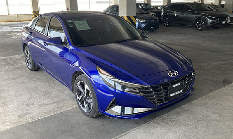 Hyundai Elantra 2023...