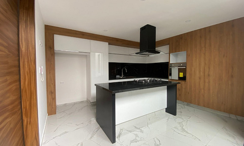 Moderna Casa En Vent...