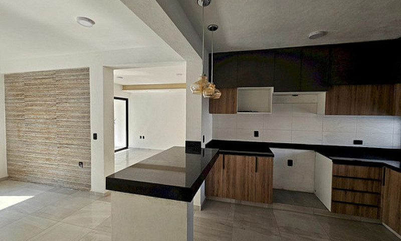 Casa Nueva En Exclus...