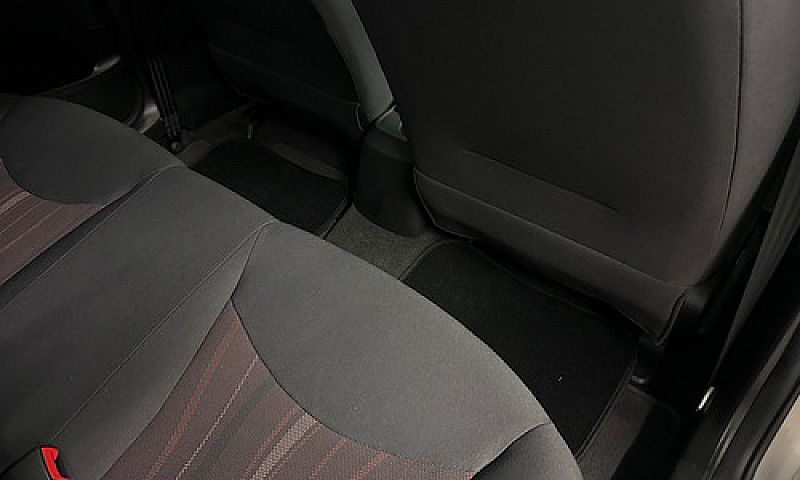 Chevrolet Aveo 1.5 L...