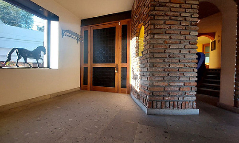 Casa En Calle Cerrad...