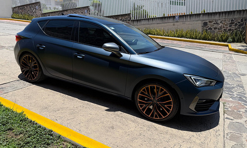Cupra Leon 300Hp...