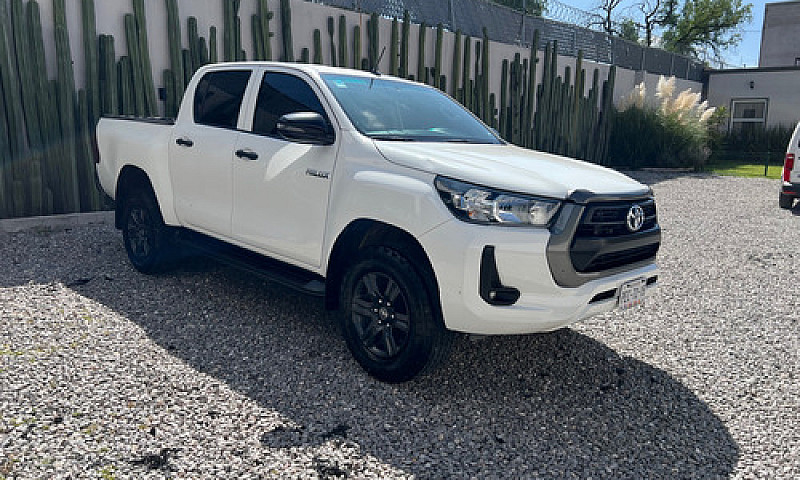 Toyota Hilux 2.7 Cab...