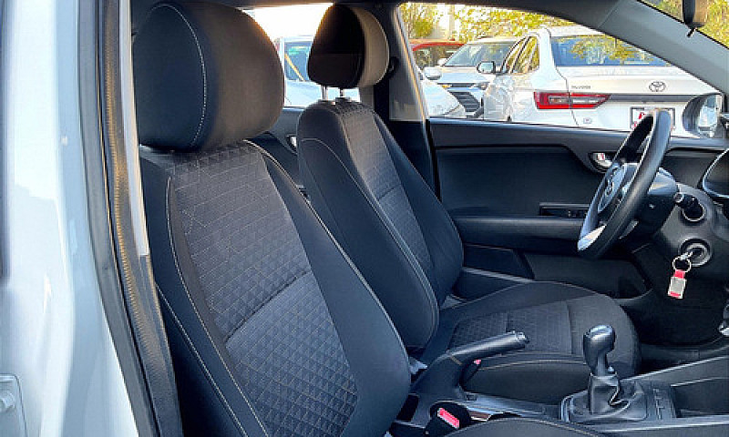 Kia Rio 2020...