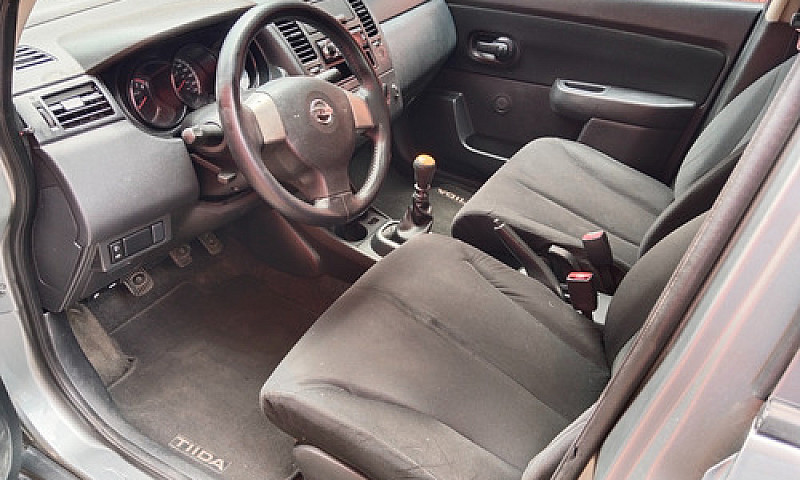 Nissan Tiida 1.8 Sen...
