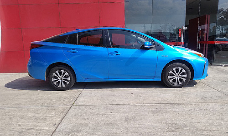 Toyota  Prius  2019...