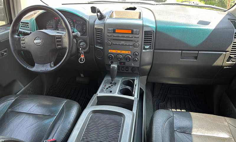 Nissan Armada 5.6 Se...