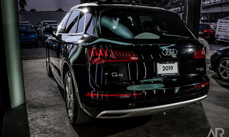 Audi Q5 2019...