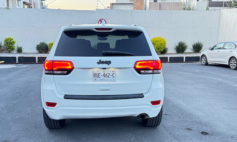 Jeep Grand Cherokee ...