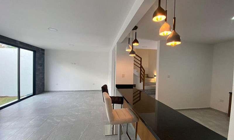 Casa En Venta En Fra...