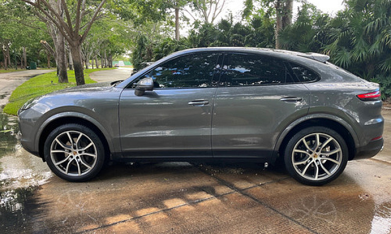 Porsche Cayenne Coup...