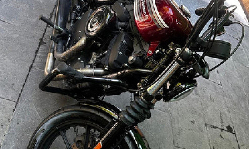 Harley Davidson Spor...