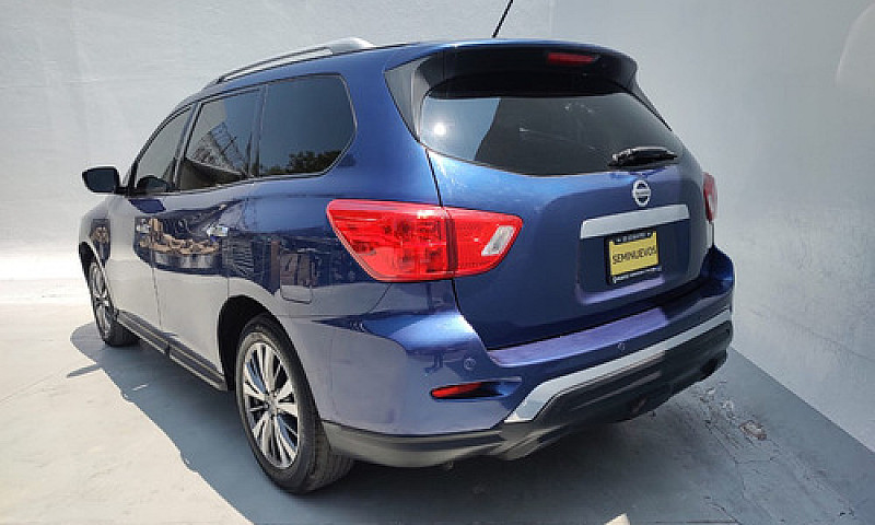Nissan Pathfinder 20...