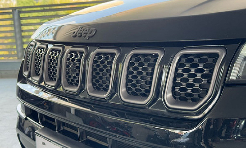 Jeep Compass 2024...