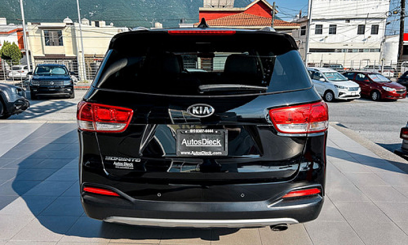 Kia Sorento 2016...