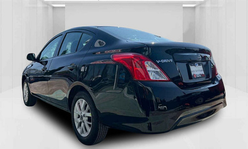 Nissan Versa 2024...