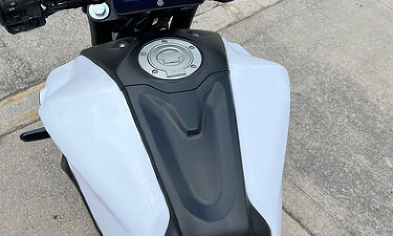 Yamaha Mt 07 2023...