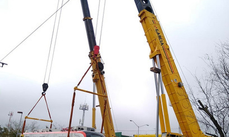 Grua Sobre Camión Gr...