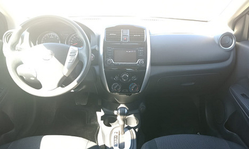 Nissan Versa 2018 4P...