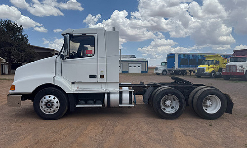 Tractocamion 2000 Vo...