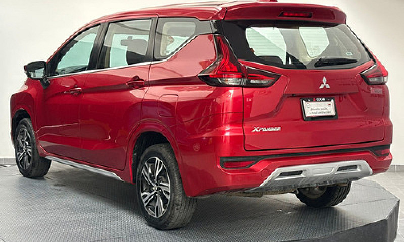 Mitsubishi Xpander 2...